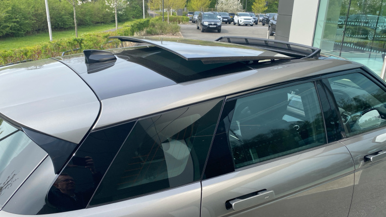 Land Rover Range Rover Evoque 2.0 P250 R-Dynamic HSE 5dr Auto Petrol Hatchback